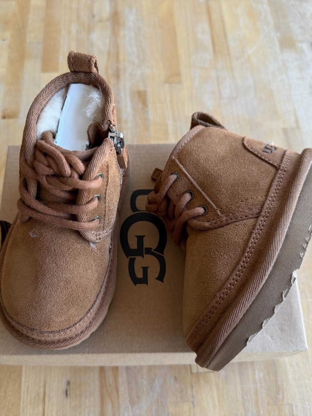 UGG Toddler Neumel II Chestnut size 6T / Brand New with Box